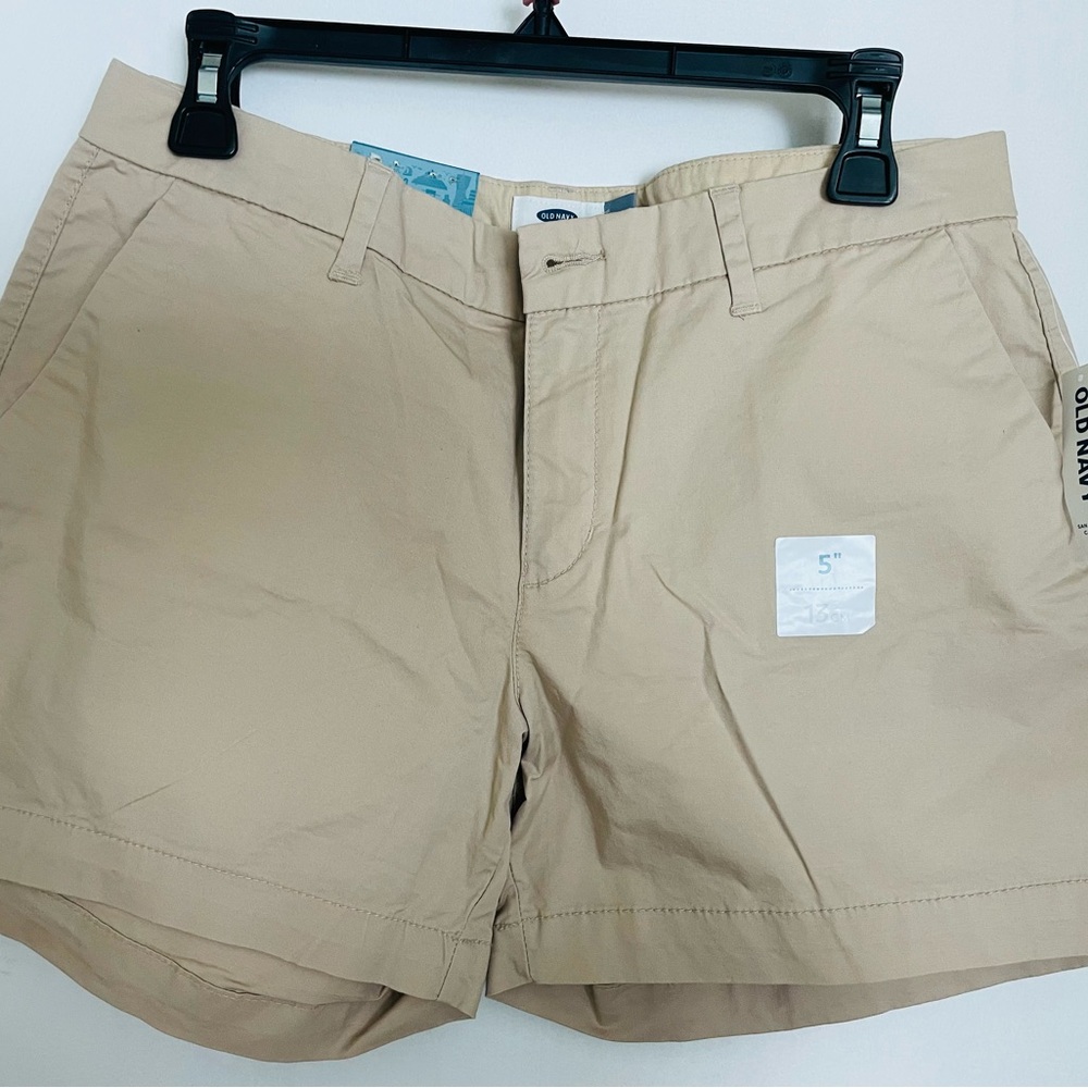 NWT Old Navy Khaki Chino Shorts Size 8